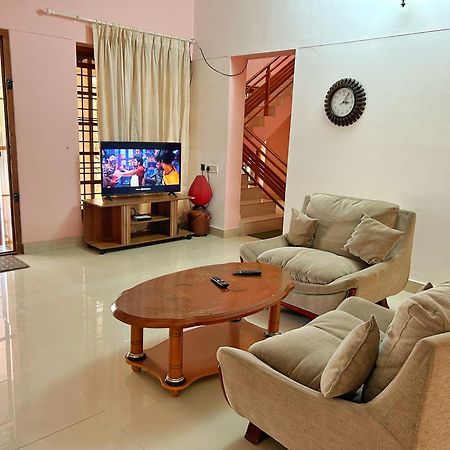 La Casa Trivandrum 4 Bhk Ac Luxury Villa At City Centre, Just 6 Kms To Airport Thiruvananthapuram Eksteriør billede