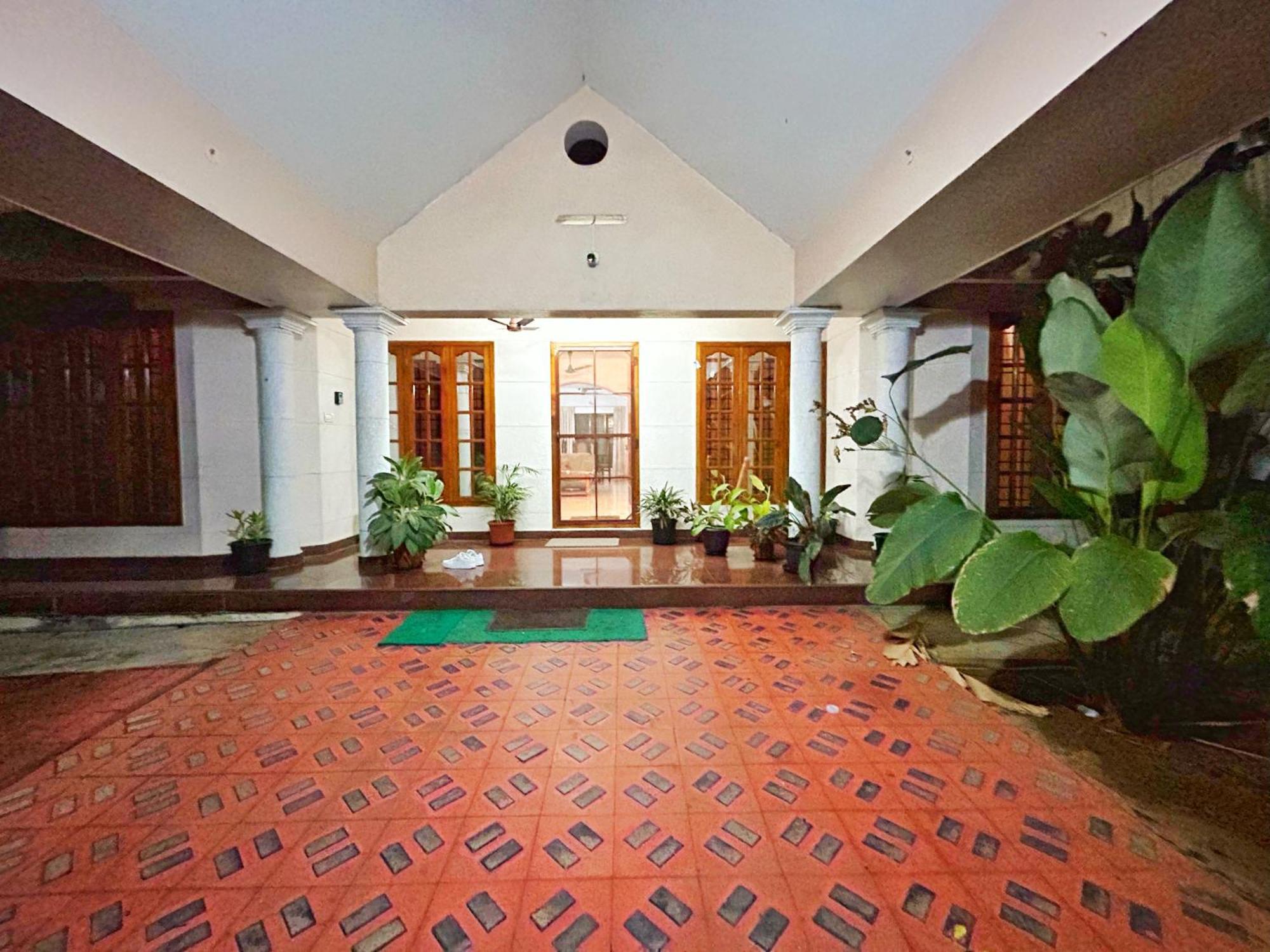 La Casa Trivandrum 4 Bhk Ac Luxury Villa At City Centre, Just 6 Kms To Airport Thiruvananthapuram Eksteriør billede