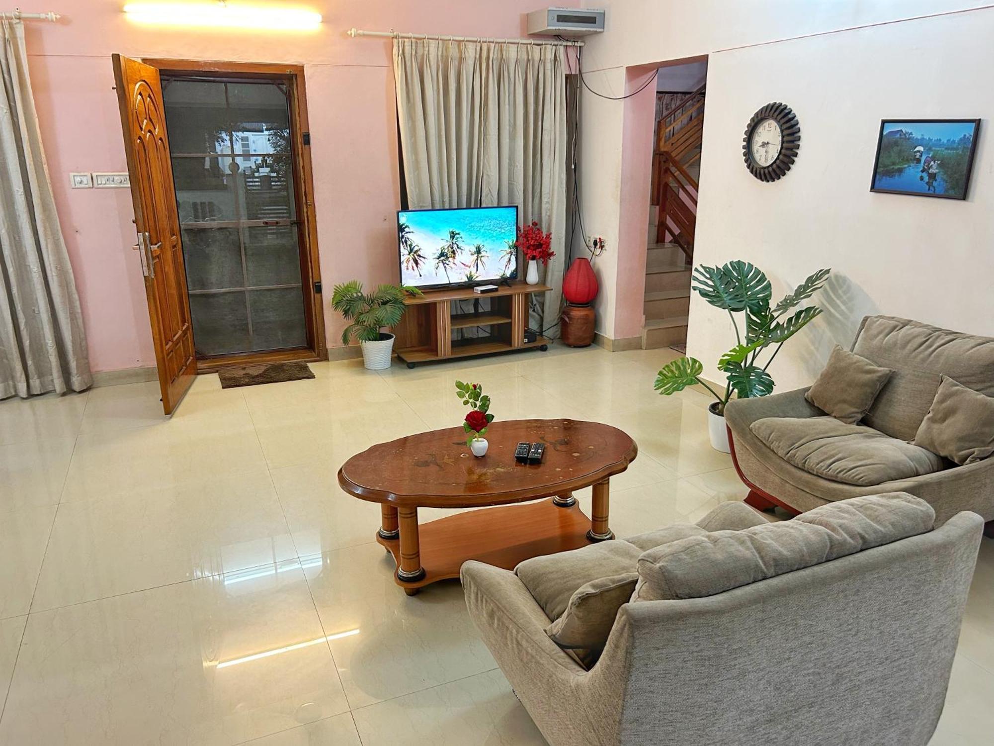 La Casa Trivandrum 4 Bhk Ac Luxury Villa At City Centre, Just 6 Kms To Airport Thiruvananthapuram Eksteriør billede